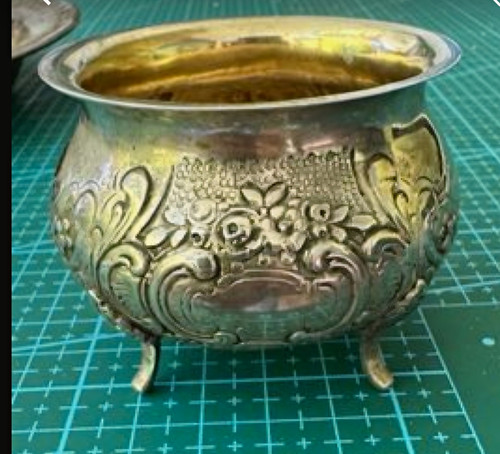 Kleine silberschale aus silber - aus,