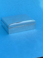 Schöne Zigaretten-Box,  12 x